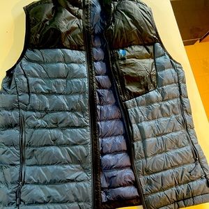 Mountain Hardwear down vest